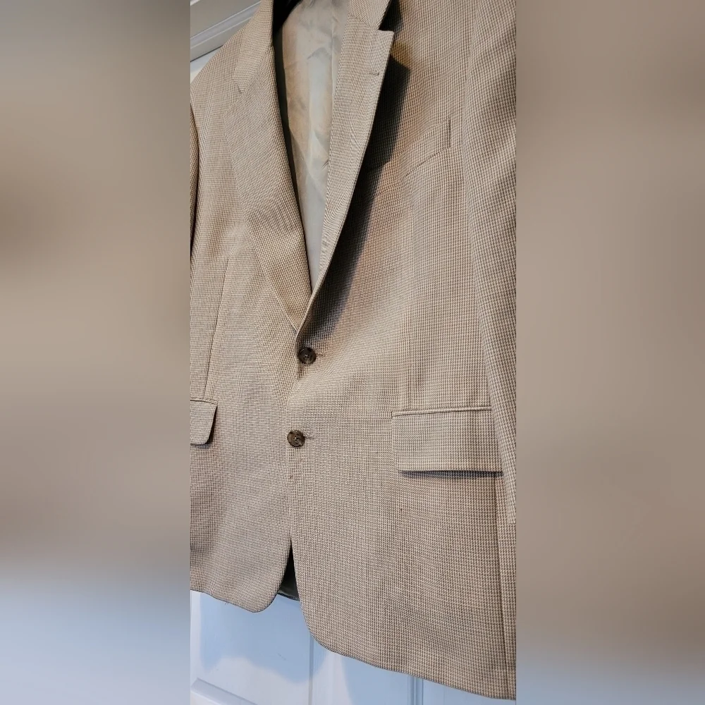 Vintage? Hickey Freeman Tan Blazer Suitcoat 41S 100% Wool Imperfections Fabric?